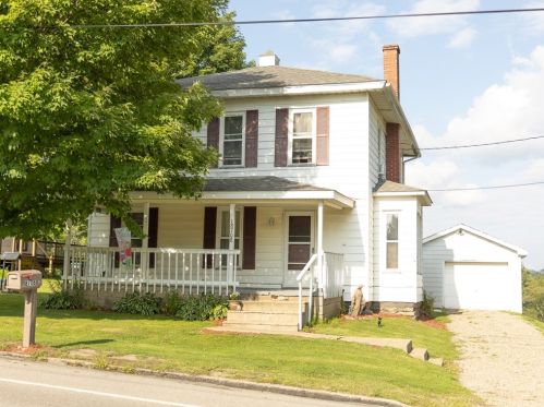 18708 Erie St, Centerville, PA 16404-1014