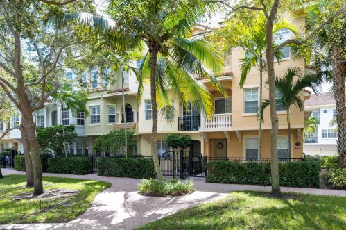 2421 San Pietro Cir, West Palm Beach, FL 33410-2970