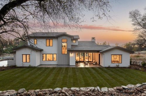 16741 Winchester Club Dr, Meadow Vista, CA 95722-9376