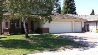 7503 Land Park Dr, Sacramento, CA 95831-3830