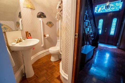 1571 Dyer Rd, Darbydale OH  43123-9738 exterior