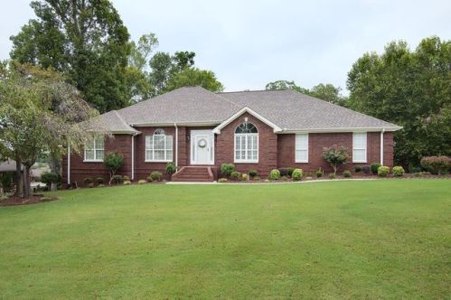 406 Heatherton Rd, Florence, AL 35633-1563