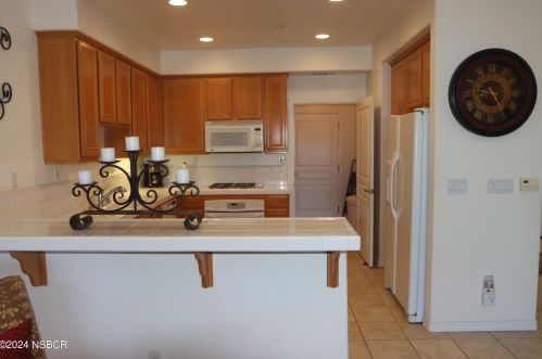 2323 Westbury Way, Santa Maria CA  93455-1210 exterior