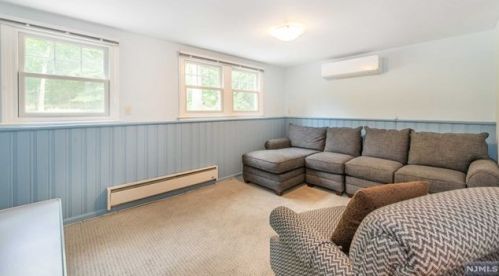 108 Monroe St, Ridgewood NJ  07450-3019 exterior