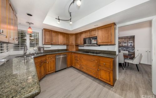 1672 Smiley Heights Dr, Redlands CA  92373-6533 exterior