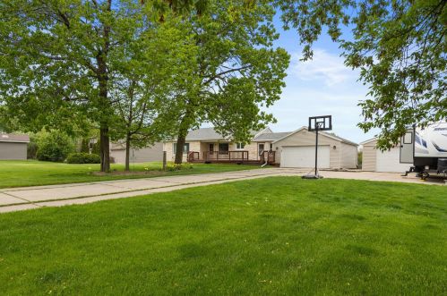 12850 Howard Ave, Waukesha, WI 53151-6106