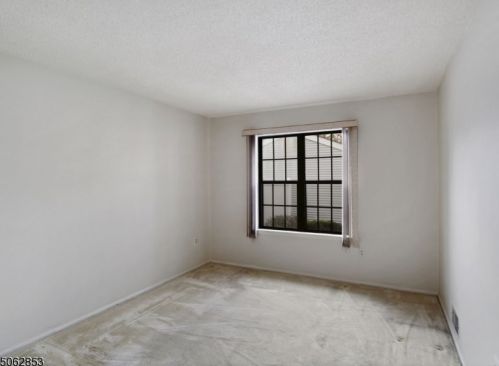 84 Whitehead Ln, East Brunswick NJ  08816-5633 exterior