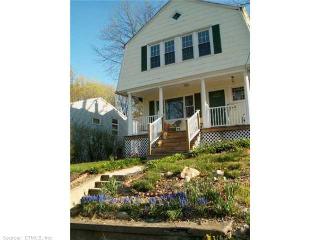 43 Winchester St, Waterbury, CT 06704-2723