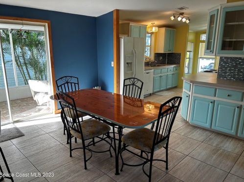 817 Oriole Cir, Sebastian FL  32976-7520 exterior