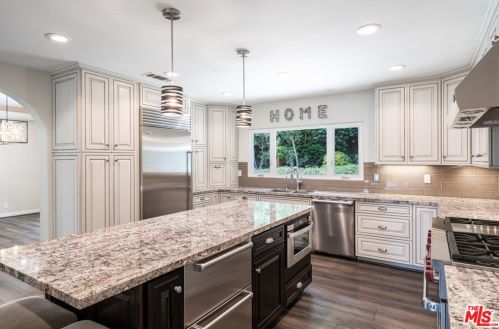 1732 Bonita Vista Dr, La Canada CA  91011-1614 exterior