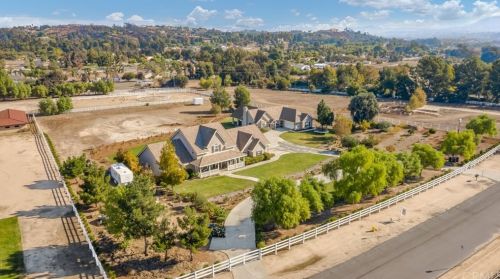 29172 Vallejo Ave, Temecula CA  92592-2302 exterior