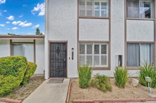 8267 Echo Dell Rd, San Diego, CA 92119-1044