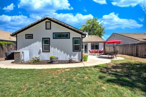 625 Evans Rd, Liberty Farms CA  95620-4272 exterior