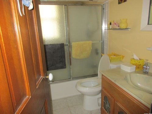 333 2nd St, Elwood NY  11731-2909 exterior