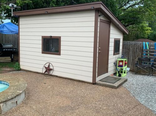 1424 Pr Wind Blvd, Stephenville TX  76401-2141 exterior