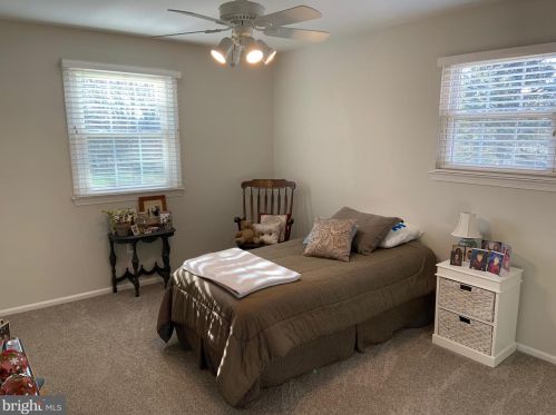 1615 Heebner Way, Lansdale PA 19446-4317 exterior