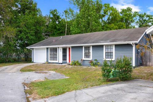 654 Elmwood Dr, Casselberry, FL 32708-2115