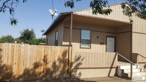517 Belmont Ave, Fresno, CA 93701-1412