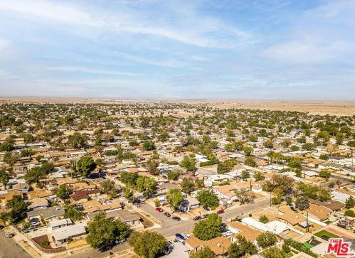 45424 Elm Ave, Lancaster, CA 93534-1826
