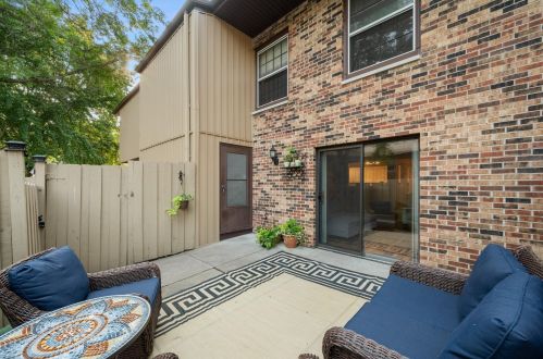 2411 Unity Ave, Minneapolis MN  55422-3449 exterior