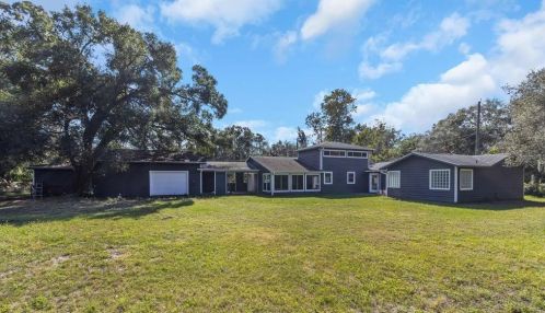 602 1st Ave, Ruskin FL  33570-4002 exterior