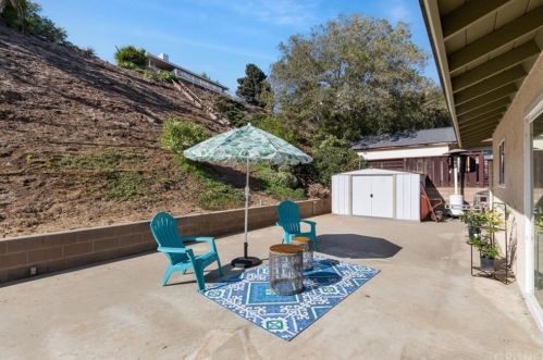 675 Dana Dr, Santa Paula CA  93060-1614 exterior