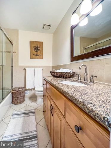 1344 Buford Dr, Yardley PA 19067-4342 exterior