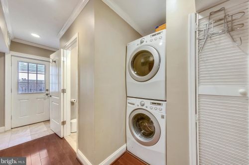 1826 18th St, Washington DC 20009-1707 exterior