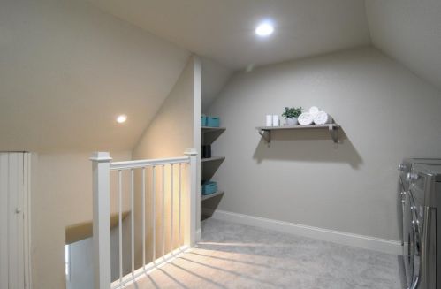 892 Bayard Ave, Saint Paul MN 55102-4002 exterior