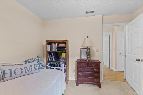 25749 Pinehurst St, Mount Plymouth FL  32776-9014 exterior