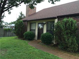 314 Castlewood Ln, Lebanon, TN 37087-4052