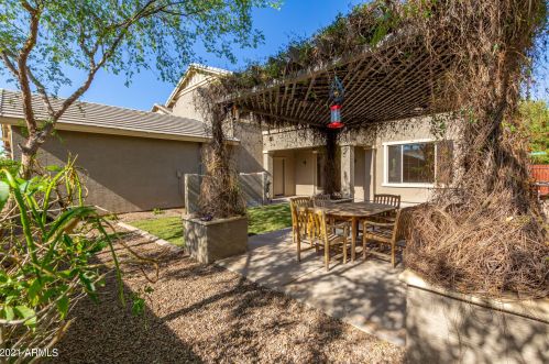 1958 Sunnyvale Ave, Gilbert AZ  85295-9089 exterior