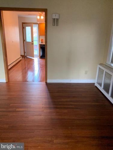 1609 Clearview Rd, Lansdale PA  19446-5407 exterior