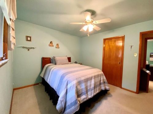 1036 Hazel Ave, Ambridge PA  15003-1522 exterior