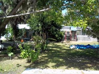 216 Avenida De Bahia, Nokomis, FL 34275-2010