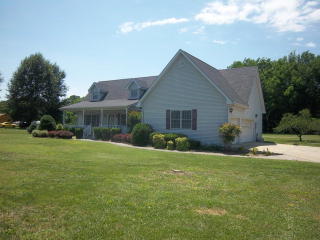 665 Cates Rd, Paris, TN 38242-8548