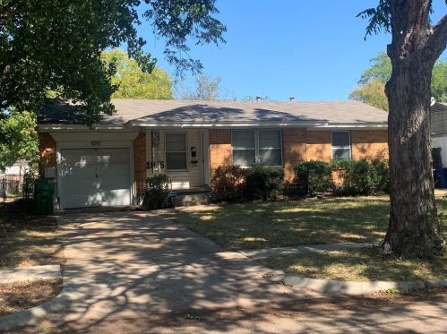 1015 Alan Ave, Carrollton, TX 75006-3927