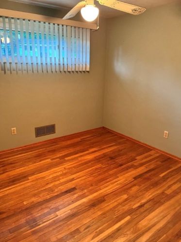 110 Cool Springs Rd, Mckeesport, PA 15131-2002
