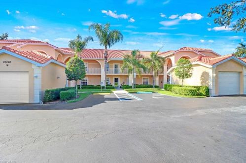 26740 Rosewood Pointe Ln, Bonita Springs, FL 34135-7528