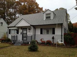 8236 Briarwood Cir, Norfolk, VA 23518-2863