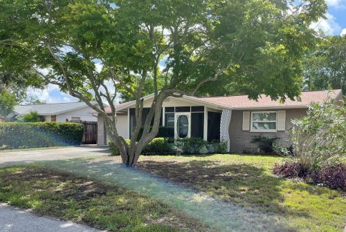 10920 Stamford Dr, Port Richey, FL 34668-2575