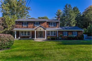 18 Whitney Gate, Smithtown, NY 11787-1747