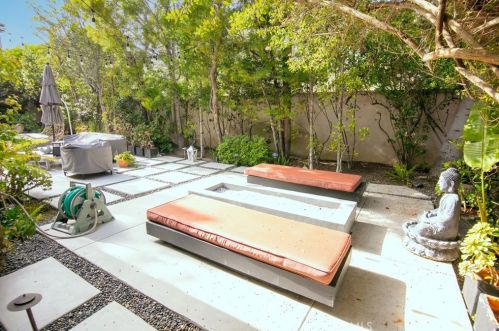 1 Belfort, Newport Beach CA  92657-1075 exterior