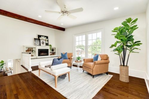 1804 37 St, Galveston TX 77550-6726 exterior