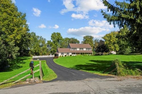 11 Brandywine Dr, Warwick, NY 10990-2337