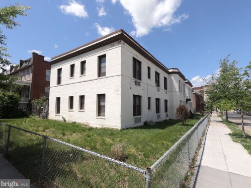 7 18th St, Washington DC  20003-1655 exterior