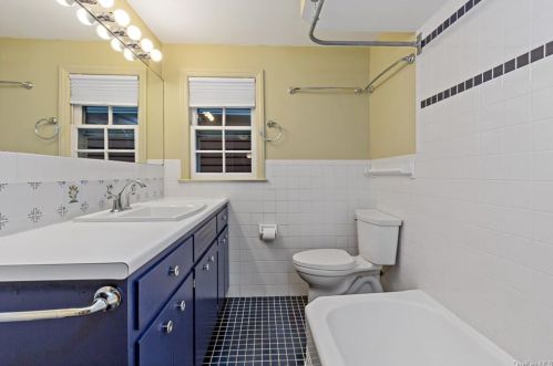 2751 Quaker Church Rd, Yorktown Hgts NY  10598-3346 exterior