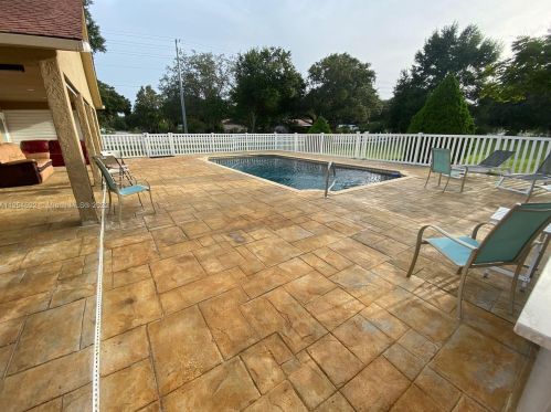 2600 Belmont Pl, Kissimmee FL  34744-4117 exterior