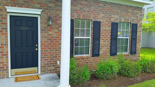 2268 Kings Gate Ln, Mount Pleasant SC  29466-8140 exterior