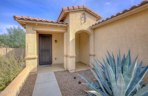 8658 Western Juniper Ter, Tucson, AZ 85743-7132